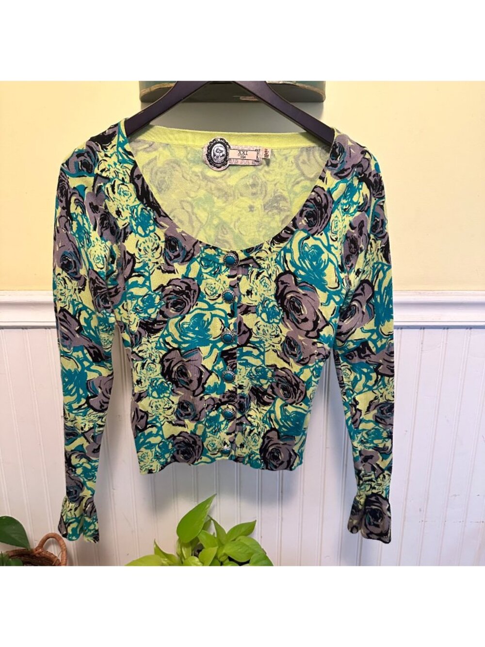 XXI Forever 21 Floral Cardigan Sweater With Teal Buttons Small Long Sleeve